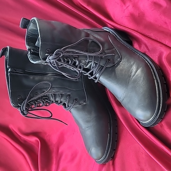 torrid Shoes - TORRID Mid-Calf Lace Up Boots Grey Side Zip Womens Size US 10
